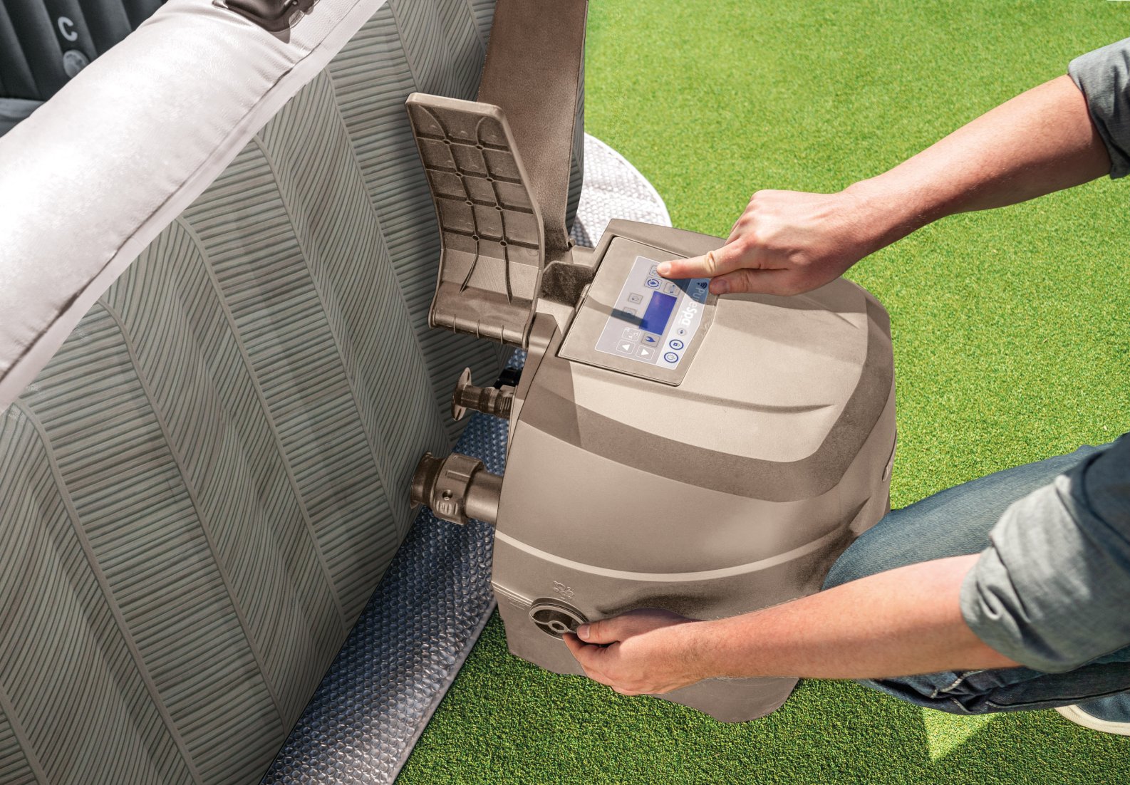 Intex PureSpa Chevron Deluxe 4-Person Square Inflatable Hot Tub Bubble Spa